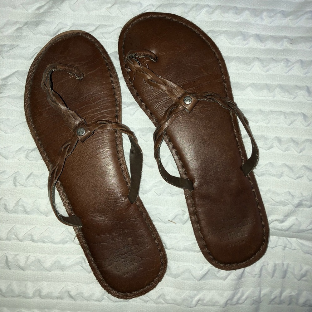 Abercrombie & Fitch Flip Flops